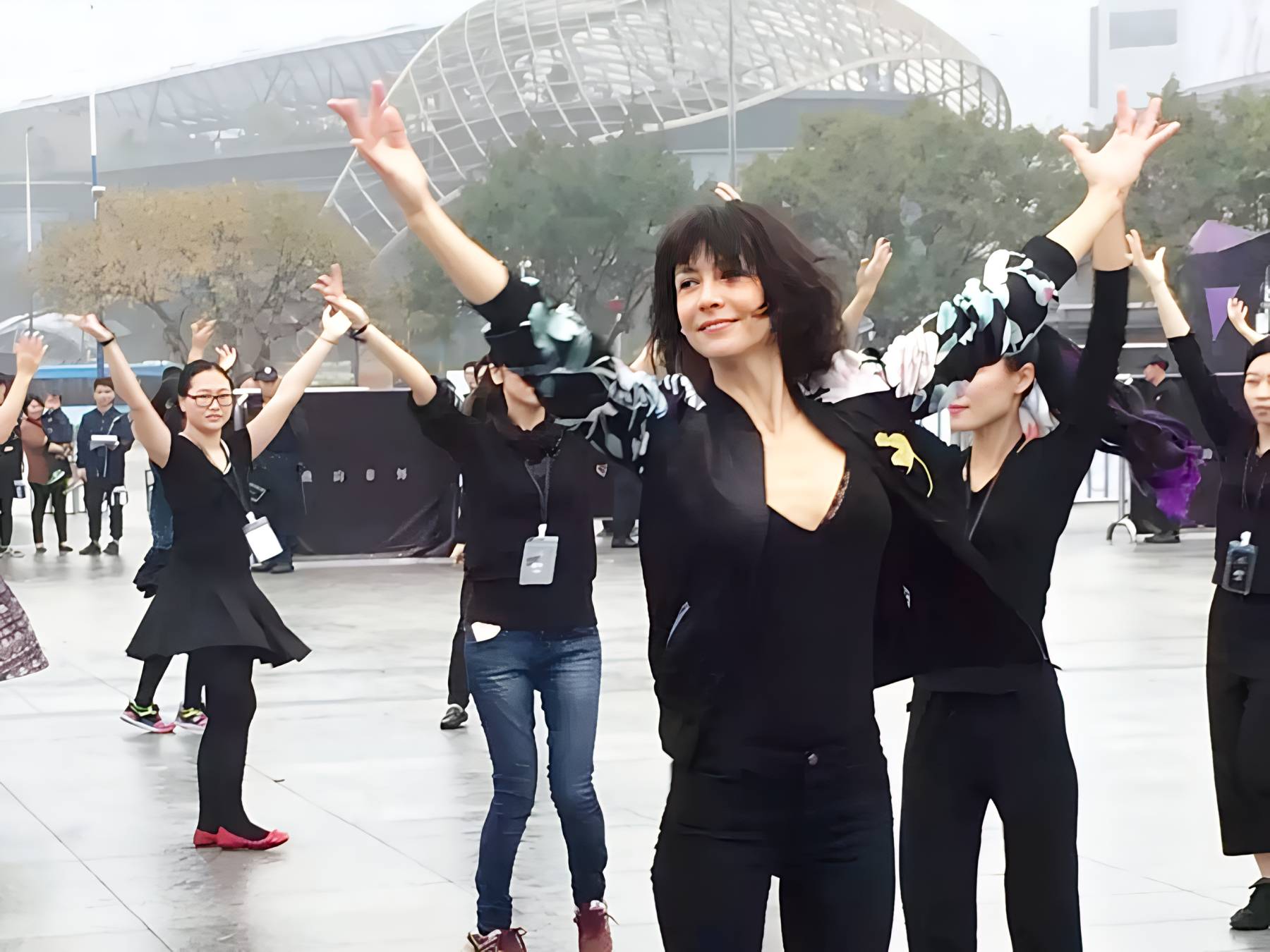 content-width-black-woman-3